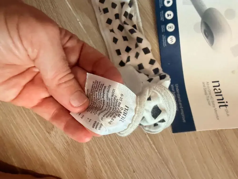 Nanit White Baby Monitor  Camera and Cables, three 0-3 mo wraps & multi function